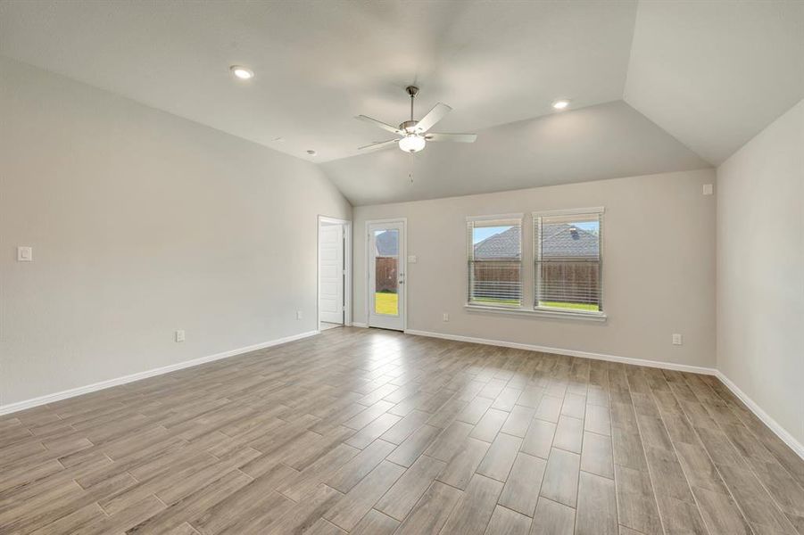 Spacious, unfurnished interior of a new home in Forest Park, Princeton (Image 29). Spacious, unfurnished interior of a new home in Forest Park, Princeton (Image 29).