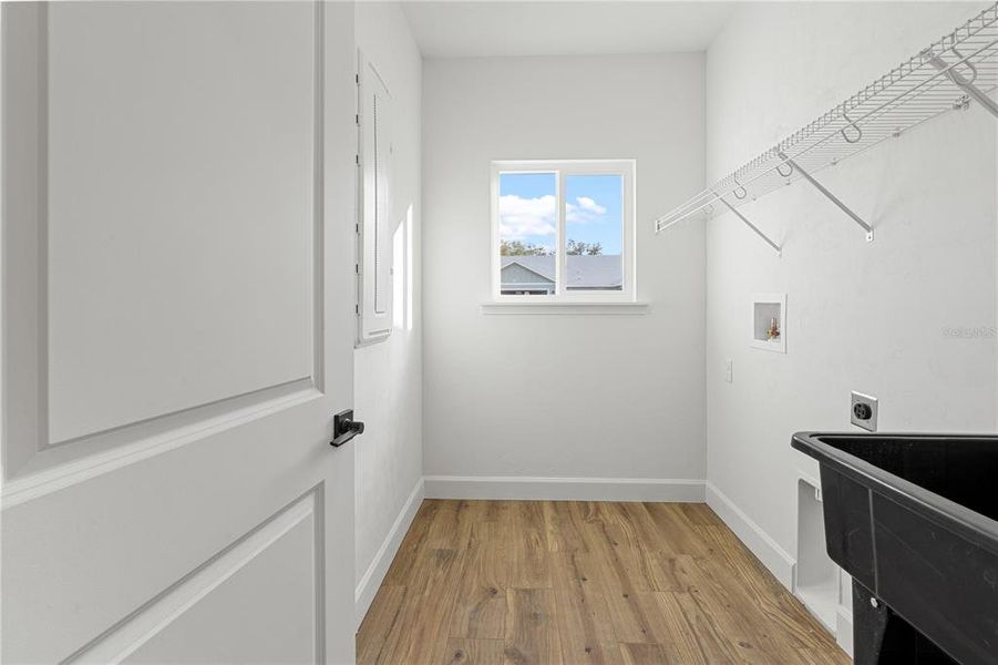 Spacious, unfurnished interior of a new home in , Bronson (Image 26).