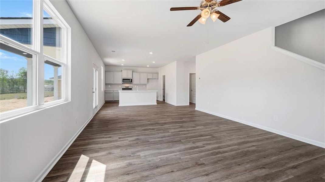 Spacious, unfurnished interior of a new home in Twin Lakes, Hoschton (Image 15).