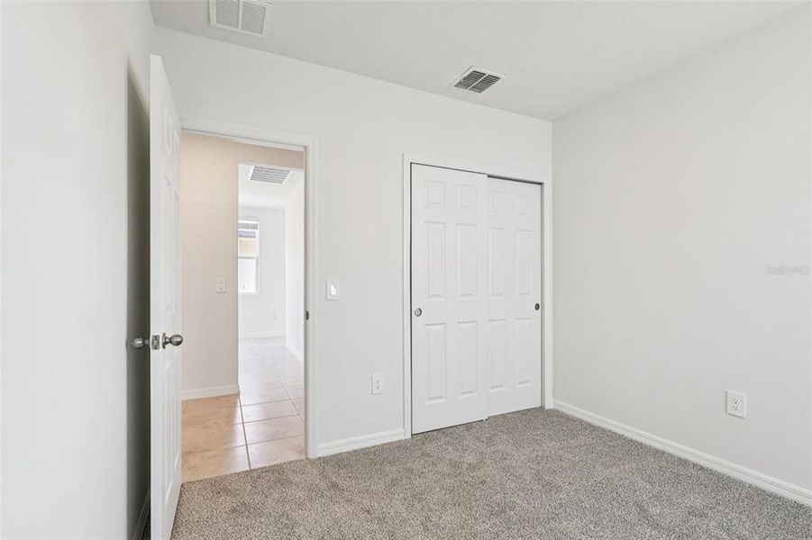 Spacious, unfurnished interior of a new home in , Lake Alfred (Image 24).