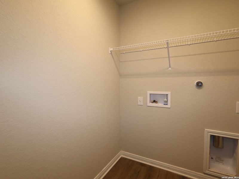 Spacious, unfurnished interior of a new home in Verano Farms, Von Ormy (Image 22).