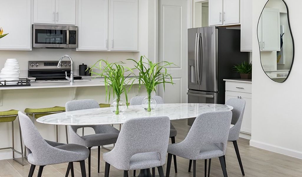 Zinc-Q956-ABQ Dining Area