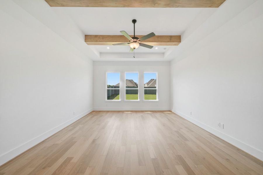 Spacious, unfurnished interior of a new home in Legacy, League City (Image 34).