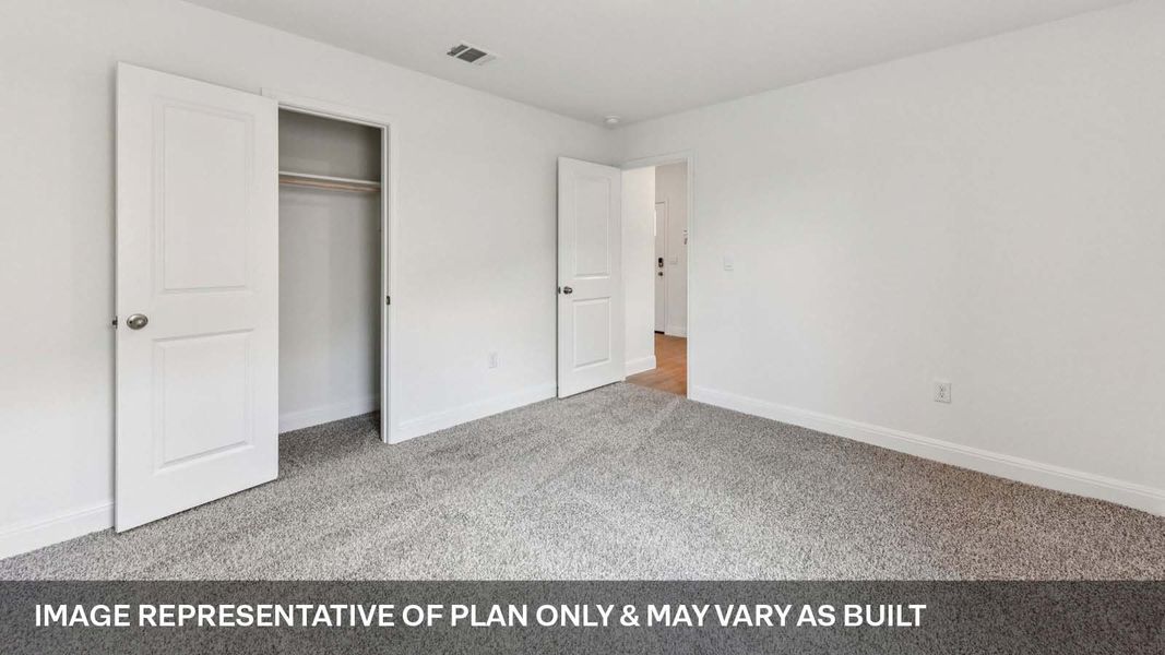 Representative unfurnished interior of a home built from the The Grayson by D.R. Horton in Riverview, Georgetown (Image 26).