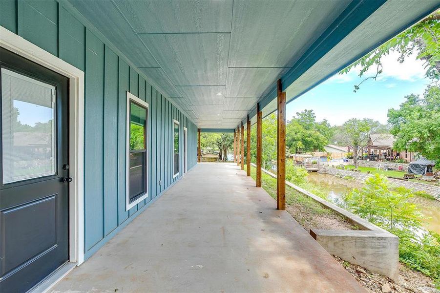 Exterior details and patio area of a home in , Granbury (Image 21).