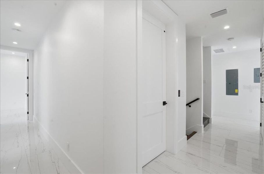 Spacious, unfurnished interior of a new home in , Englewood (Image 76).