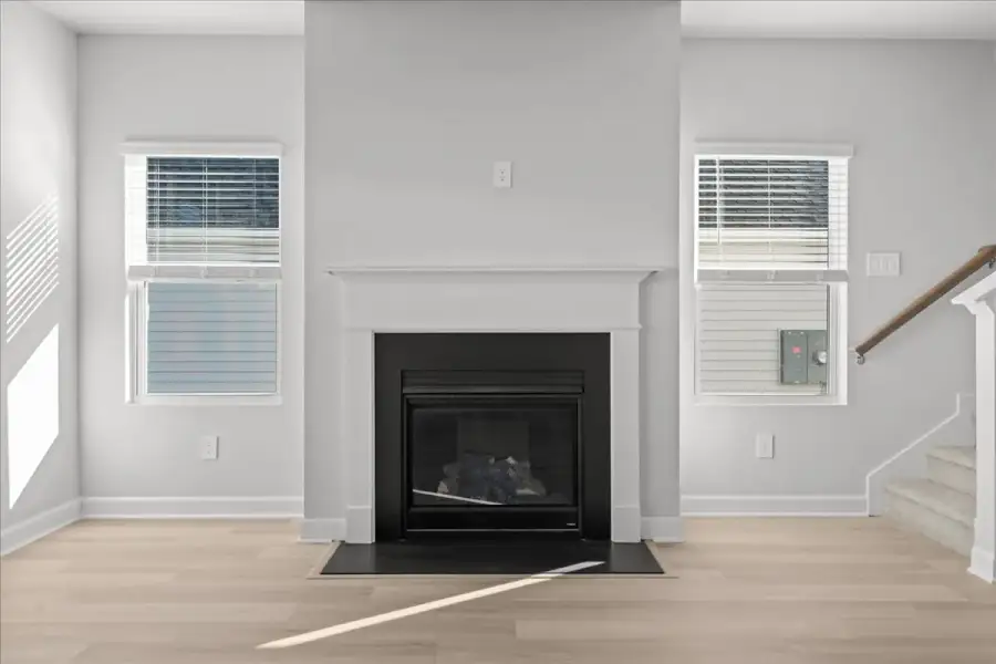 Spacious, unfurnished interior of a new home in Ashby Woods, Boiling Springs (Image 16).