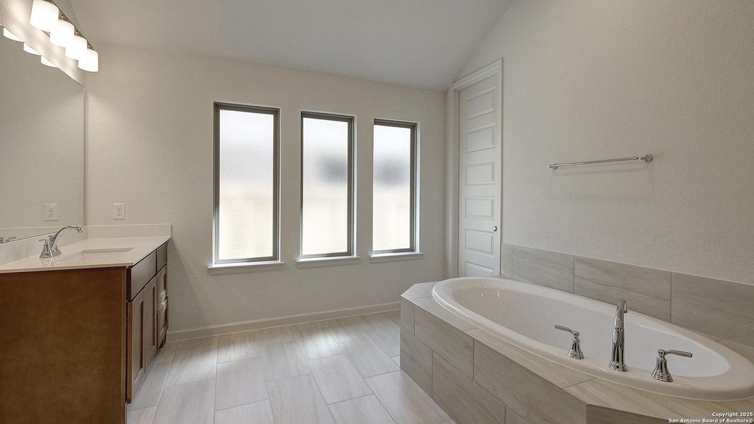 Furnished interior view inside a new home in Haby Hill 50', San Antonio (Image 15).