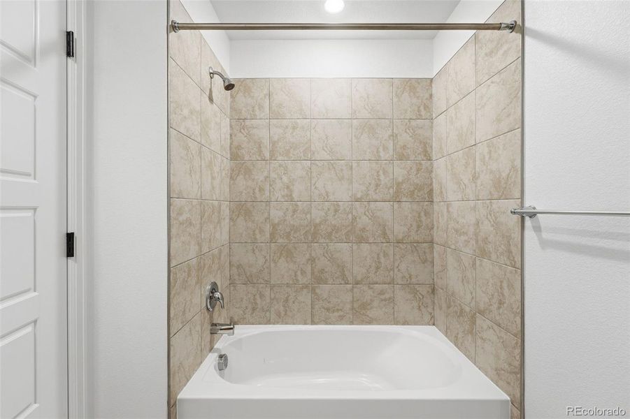 17135 W 91st Lane ~ Ready Now