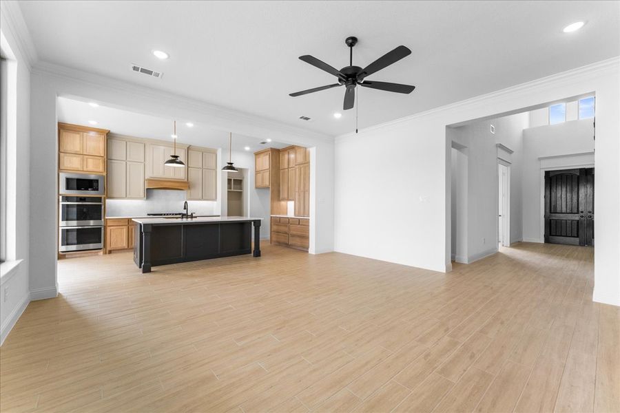 Spacious, unfurnished interior of a new home in Spring Valley Ranch, Paradise (Image 19).