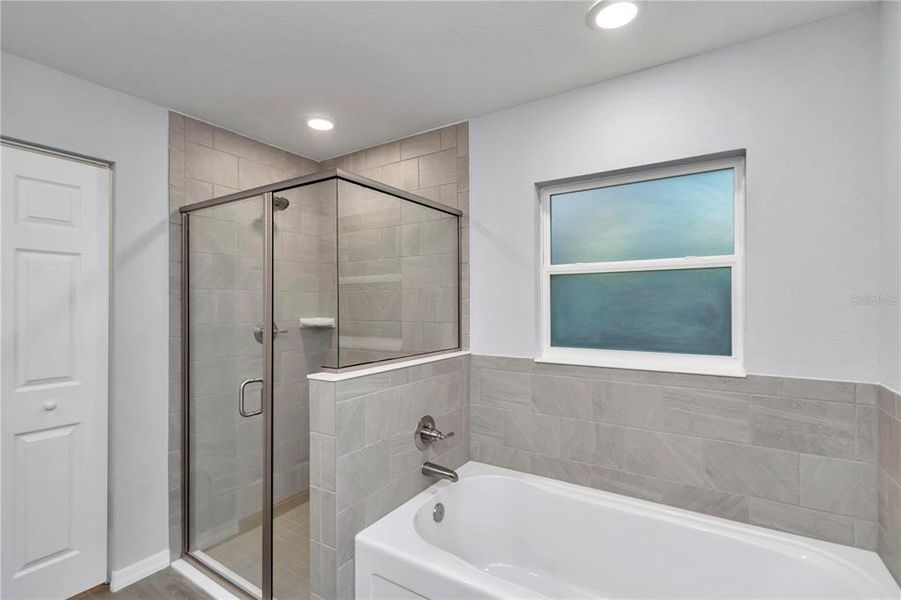 Furnished interior view inside a new home in , Ocala (Image 7).