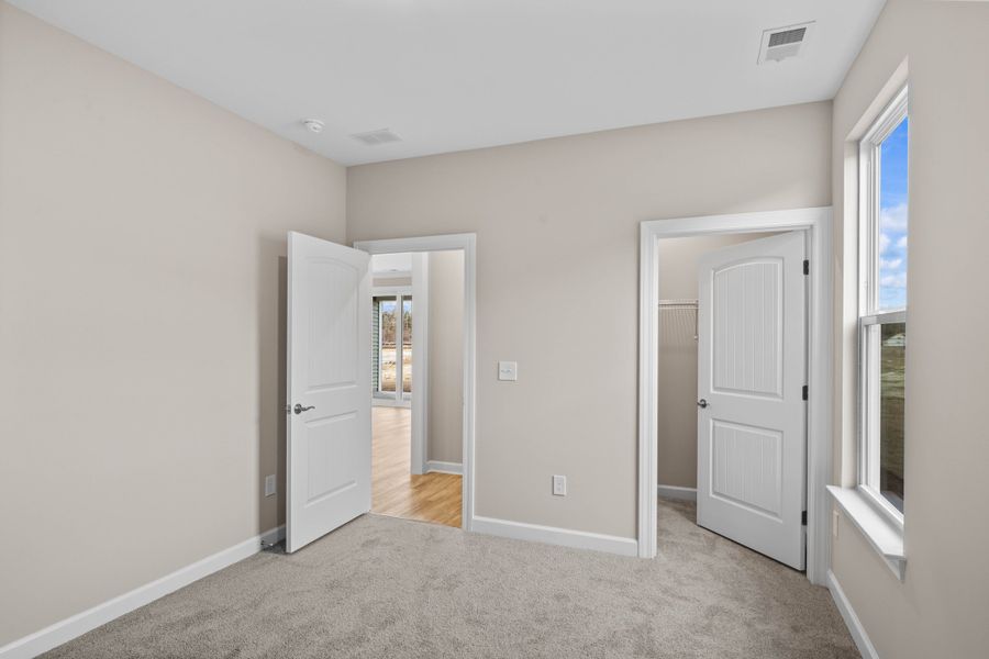 Spacious, unfurnished interior of a new home in Traditions at Carolina Forest, Myrtle Beach (Image 19). Spacious, unfurnished interior of a new home in Traditions at Carolina Forest, Myrtle Beach (Image 19).