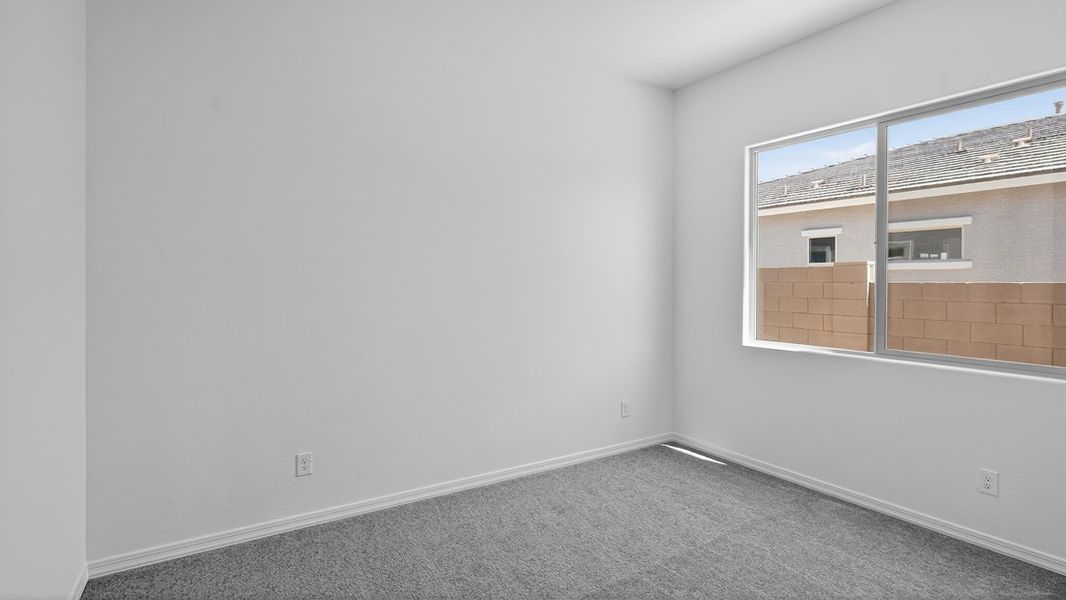 Spacious, unfurnished interior of a new home in Estrella, Goodyear (Image 11).