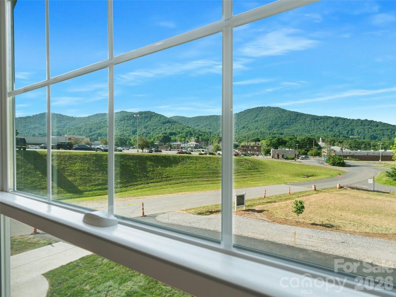 Exterior details and patio area of a home in , Burnsville (Image 24).
