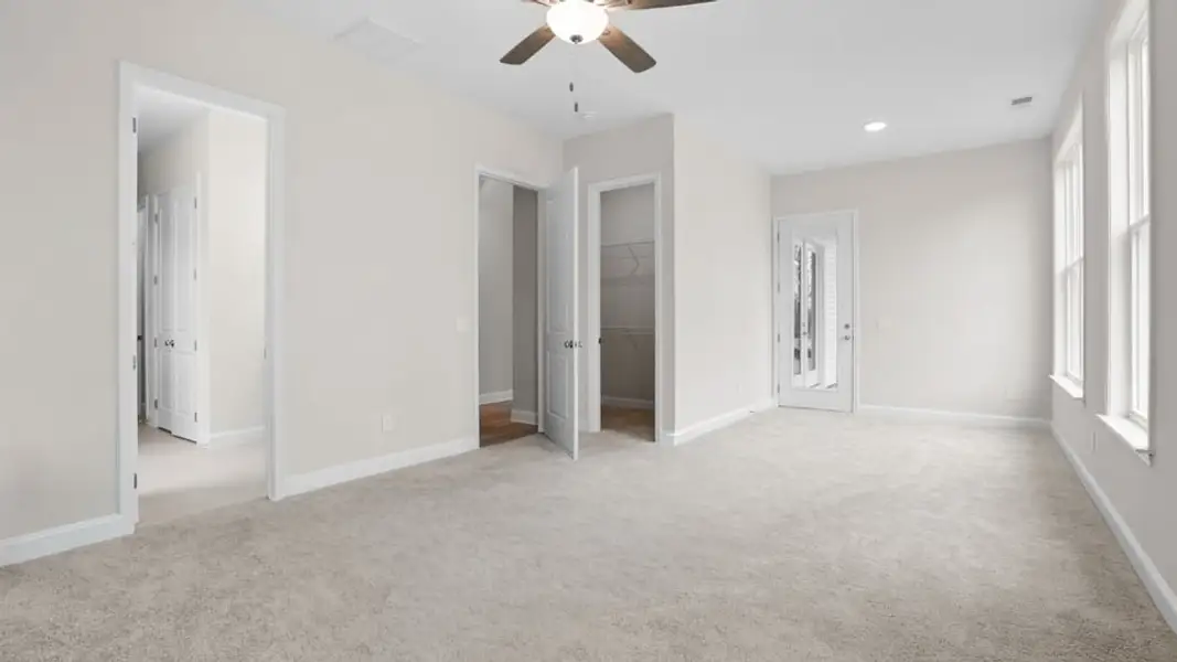 Spacious, unfurnished interior of a new home in Briargate, Fountain Inn (Image 34).