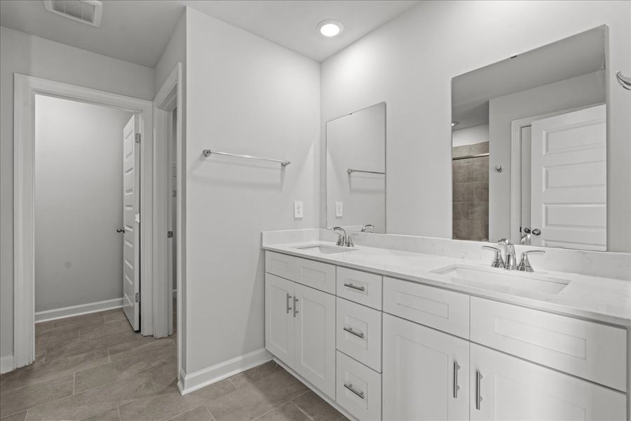 Furnished interior view inside a new home in Creek Ridge - Heritage Collection, Spartanburg (Image 8).