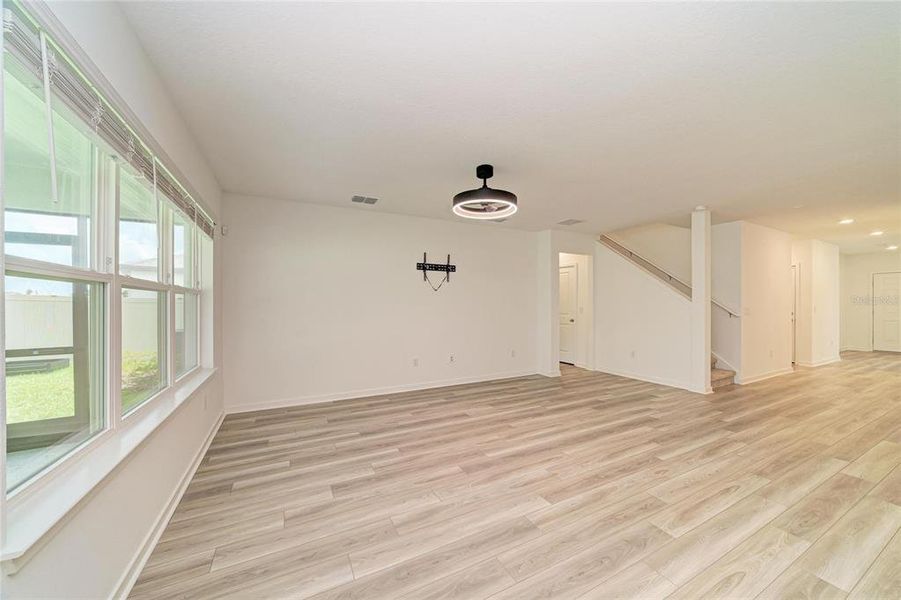 Spacious, unfurnished interior of a new home in Oakfield Lakes, Parrish (Image 28). Spacious, unfurnished interior of a new home in Oakfield Lakes, Parrish (Image 28).