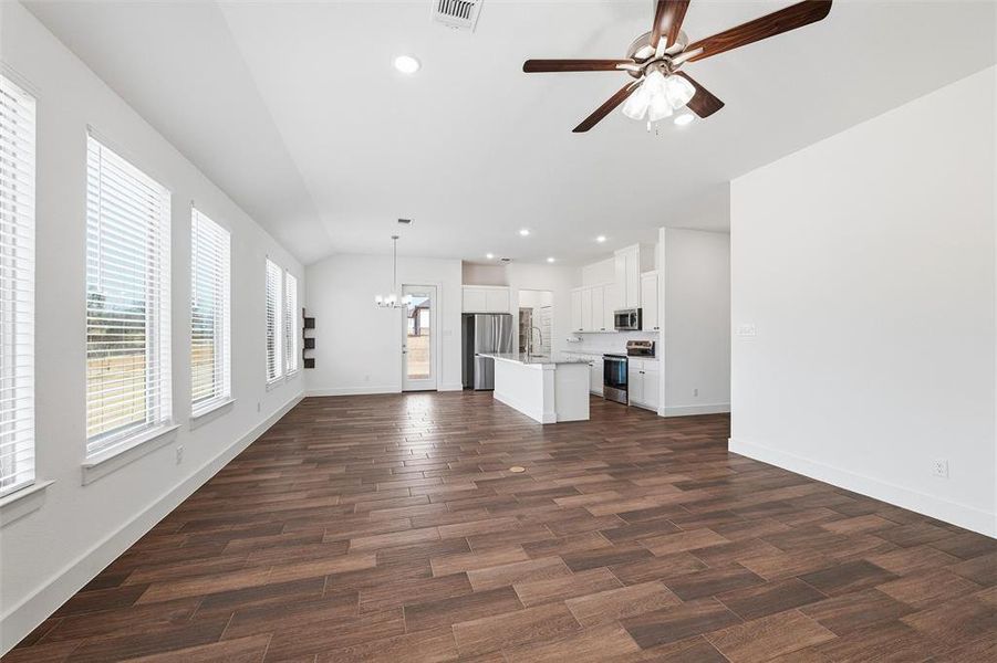 Spacious, unfurnished interior of a new home in , Boyd (Image 18).