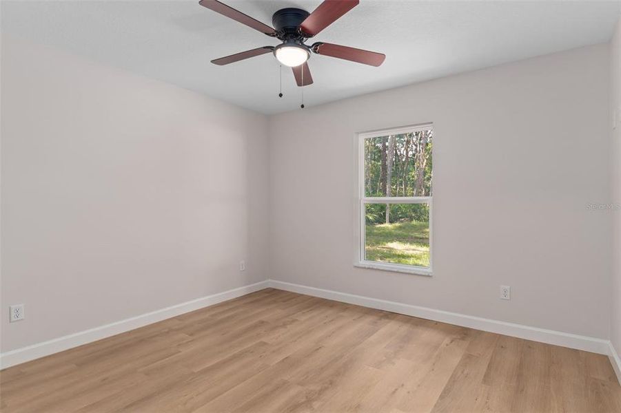 Spacious, unfurnished interior of a new home in , Citrus Springs (Image 29).