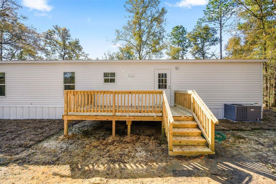 Exterior details and patio area of a home in , Bronson (Image 26).