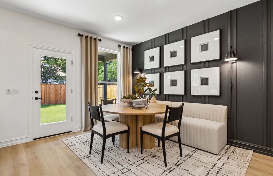 Representative furnished interior of a home built from the Sweetwater by Pulte Homes in Kings Way, Denton (Image 11).