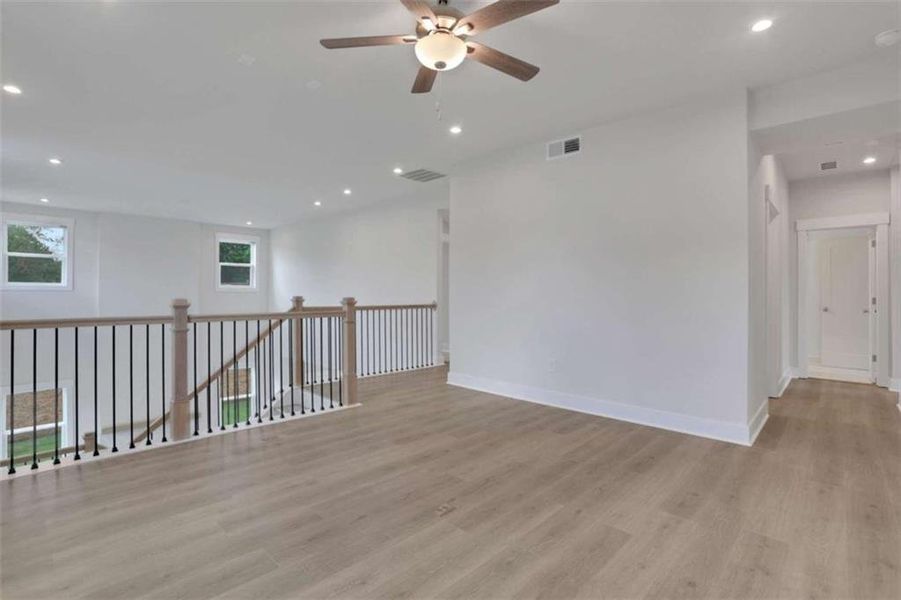 Spacious, unfurnished interior of a new home in The Paddocks at Doc Hughes, Buford (Image 20).