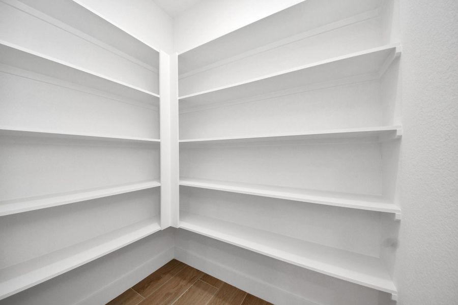 Walk-in Pantry Walk-in Pantry