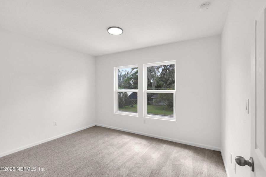 Spacious, unfurnished interior of a new home in , Palatka (Image 31).