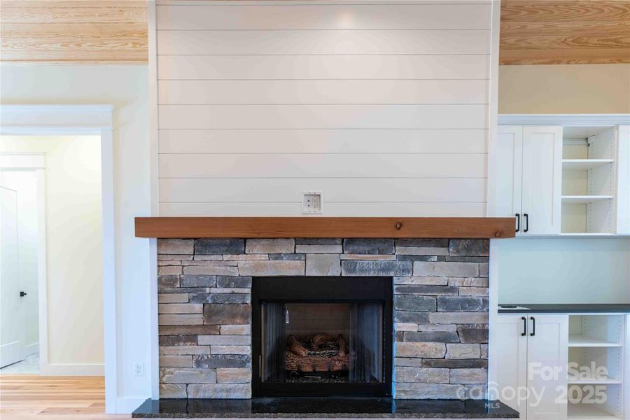 Image 20 of a home in .