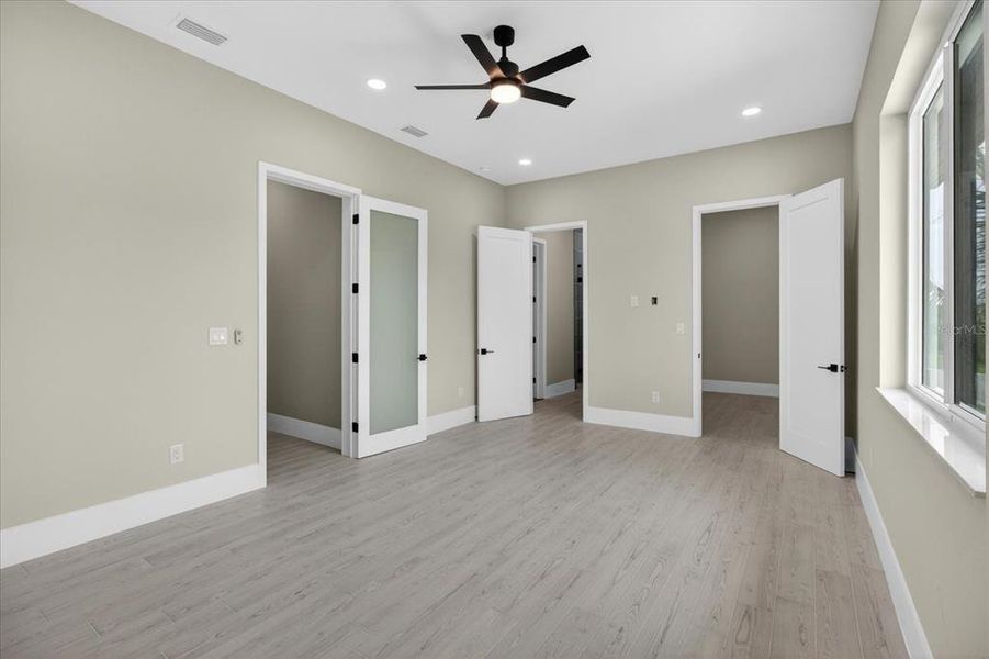 Spacious, unfurnished interior of a new home in , Safety Harbor (Image 17). Spacious, unfurnished interior of a new home in , Safety Harbor (Image 17).