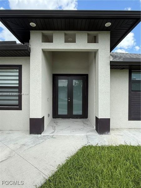 Exterior details and patio area of a home in , Lehigh Acres (Image 16).