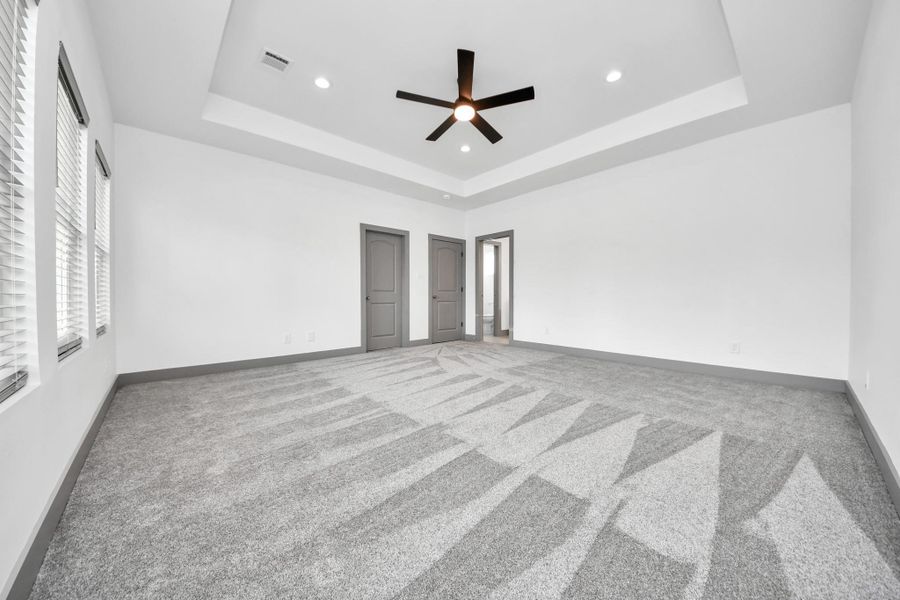 Spacious, unfurnished interior of a new home in , Houston (Image 20).