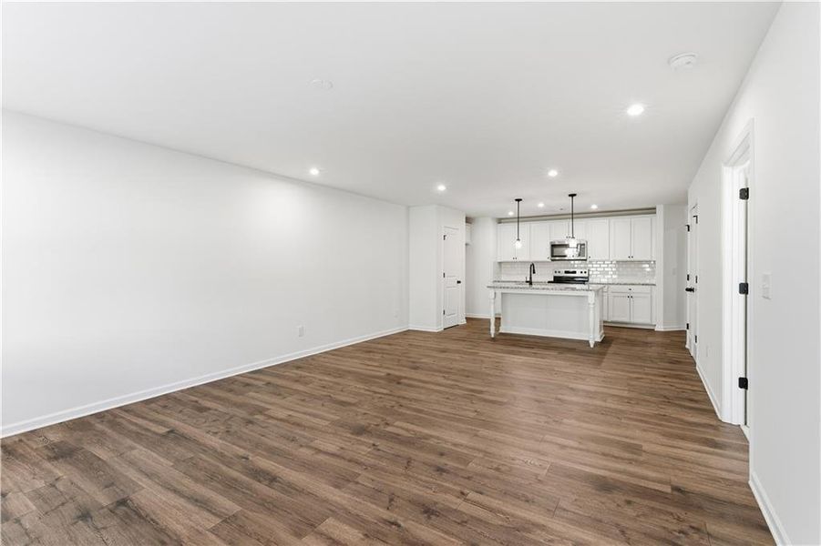 Spacious, unfurnished interior of a new home in Silver Leaf, Dawsonville (Image 20).