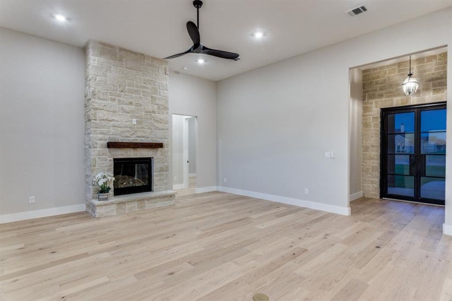 Spacious, unfurnished interior of a new home in , Godley (Image 26).