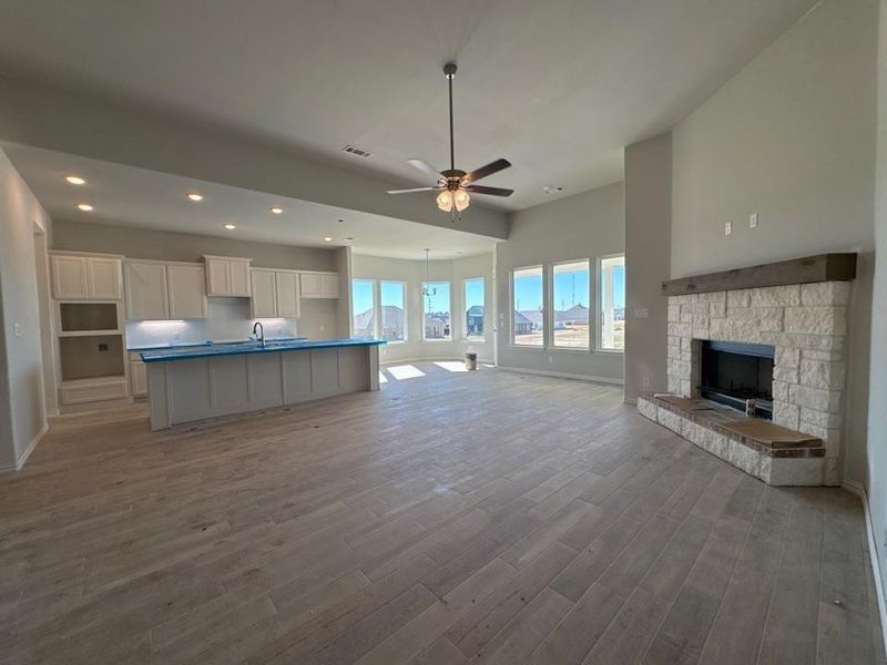 Spacious, unfurnished interior of a new home in Fairview Meadows, New Fairview (Image 6).