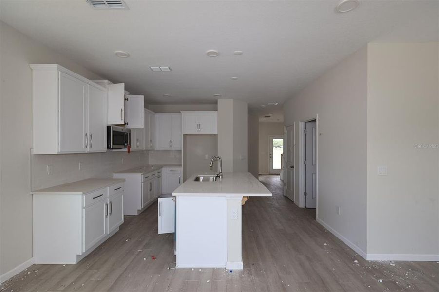 Image 11 of a home in Center Lake on the Park. Image 11 of a home in Center Lake on the Park.