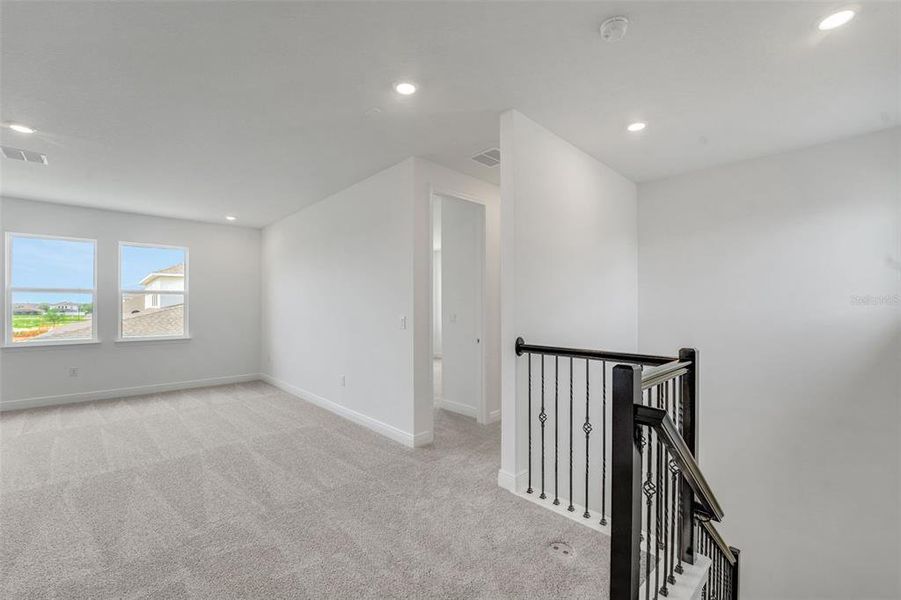 Spacious, unfurnished interior of a new home in Avalon Woods, Winter Garden (Image 24).