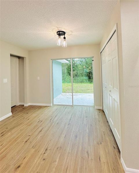 Spacious, unfurnished interior of a new home in , Lakeland (Image 16).