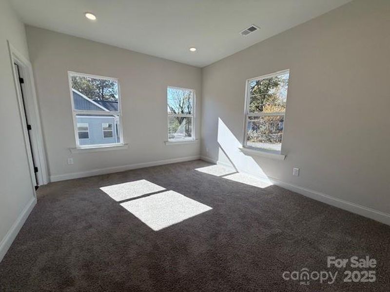 Spacious, unfurnished interior of a new home in , Gastonia (Image 34).