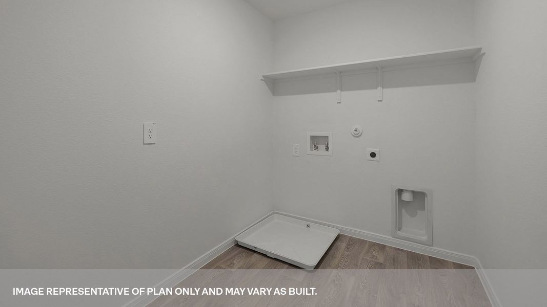 Spacious, unfurnished interior of a new home in Trace, San Marcos (Image 18).