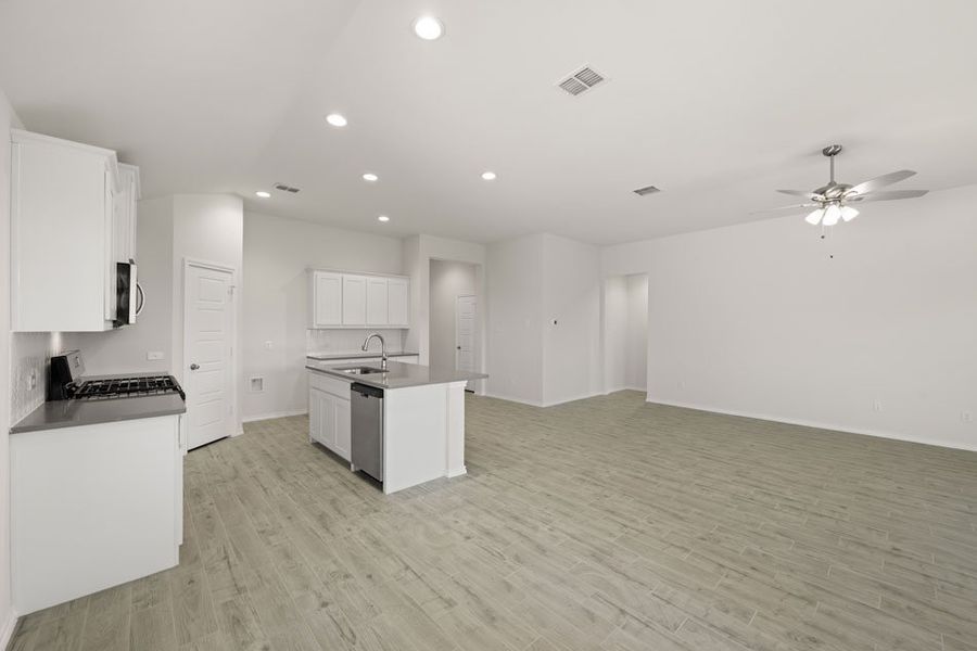 Representative exterior photo of a completed home built from the Cheyenne by Impression Homes in Baker Farms, Cleburne, TX (Image 9).