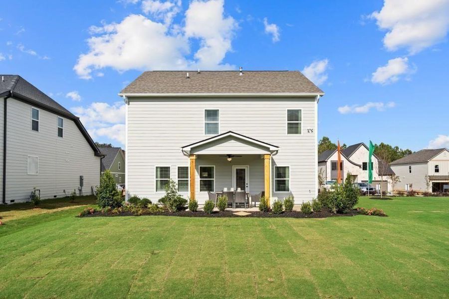 Exterior details and patio area of a home in Sycamore Crest, Calhoun (Image 3).