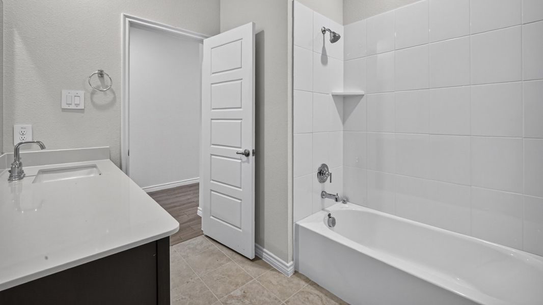 Representative furnished interior of a home built from the Selma by D.R. Horton in Magnolia at Legacy Hills, Celina (Image 8).