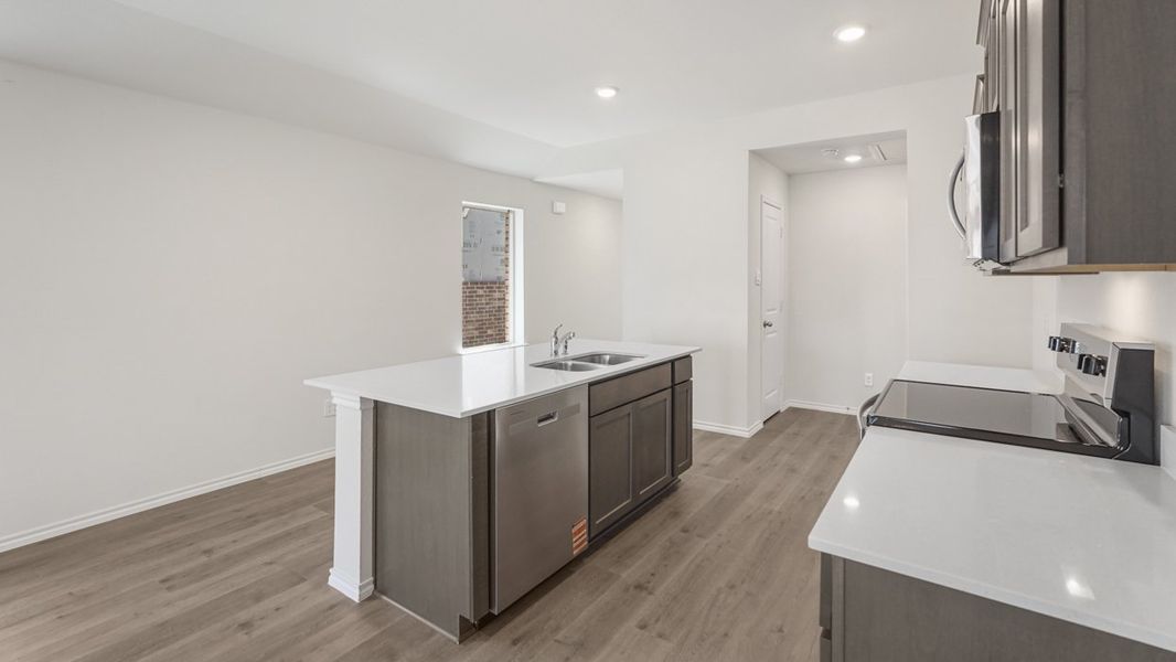 Furnished interior view inside a new home in Blaire Lake, Tyler (Image 6).