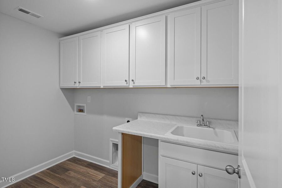 Furnished interior view inside a new home in Woodland Crossing, Zebulon (Image 13).