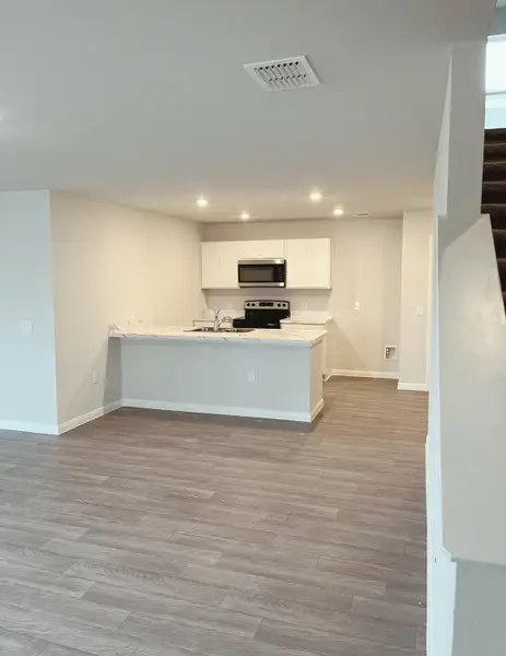 Representative unfurnished interior of a home built from the Big Bend by National HomeCorp in Villages of Mayfield, Cleburne (Image 7).