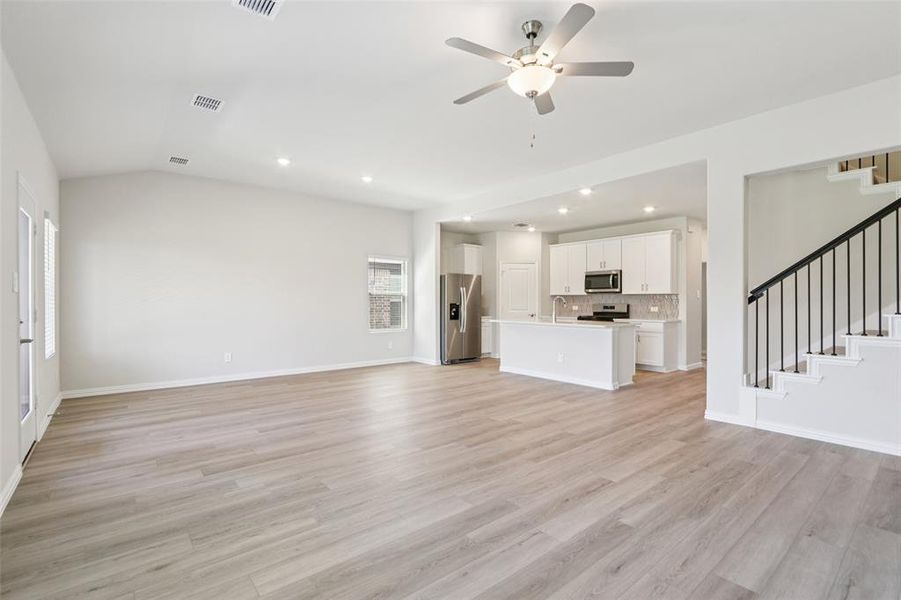 Spacious, unfurnished interior of a new home in Parks at Foster Crossing - Premier Series, Anna (Image 39). Spacious, unfurnished interior of a new home in Parks at Foster Crossing - Premier Series, Anna (Image 39).
