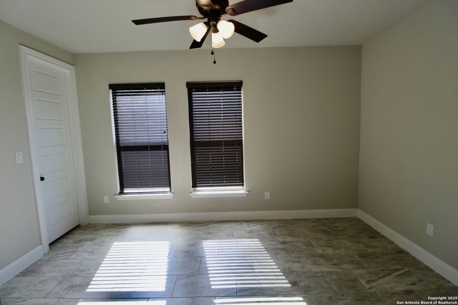 Spacious, unfurnished interior of a new home in , Lytle (Image 15).