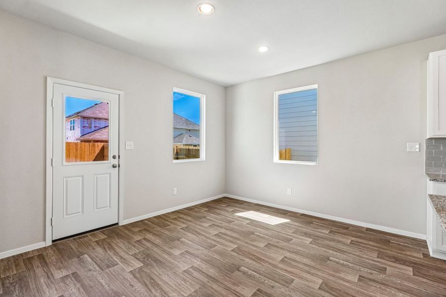 Spacious, unfurnished interior of a new home in Edgebrooke, Pflugerville (Image 15).