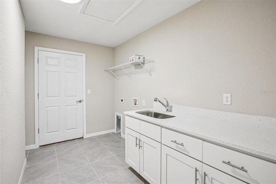 Furnished interior view inside a new home in , Bushnell (Image 14).